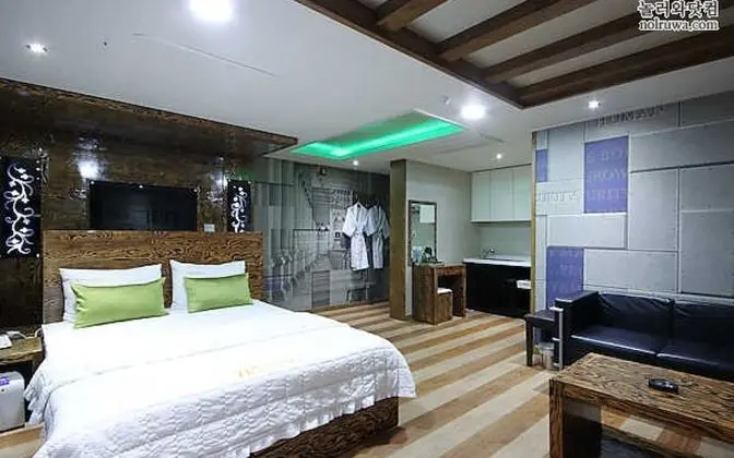 Oda (Special Room)