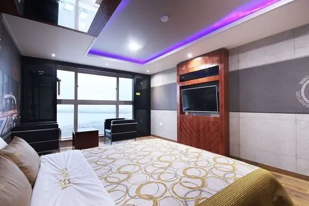 Oda (Special Room)
