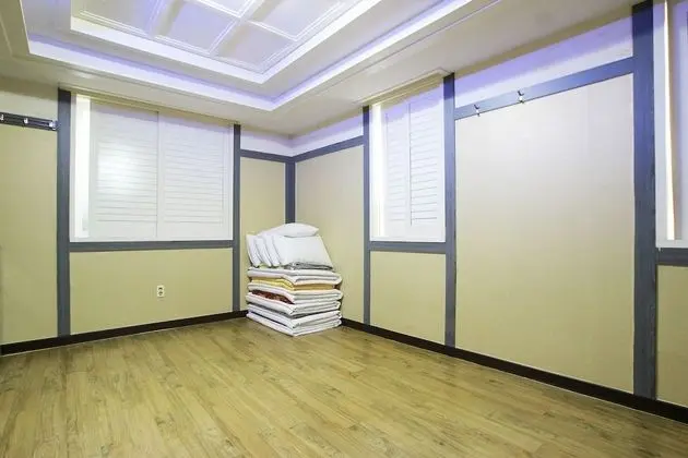 Oda (Standard Room - Ondol)