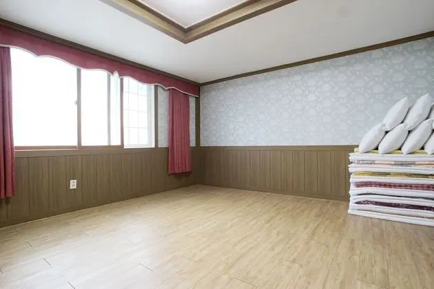 Oda (Standard Room - Ondol)