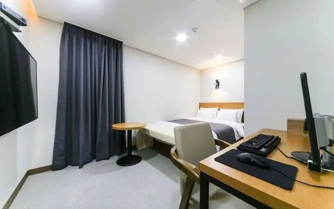 Oda (Deluxe)