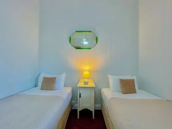Superior İki Ayrı Yataklı Oda, Ortak Banyo