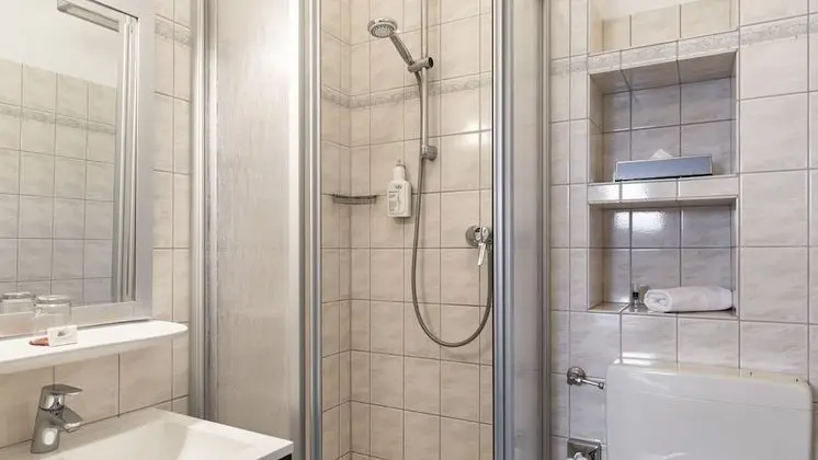 Basic Tek Kişilik Oda, 1 Tek Kişilik Yatak, Sigara İçilmez