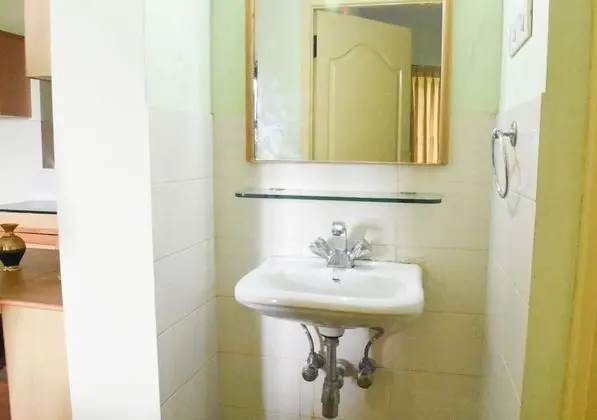 1 BHK with Mountain View
