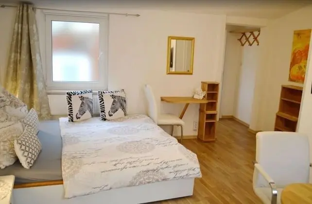 Tek Büyük Yataklı Oda