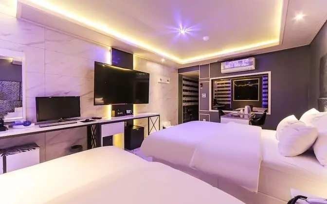Oda (Double Bed Business Room)