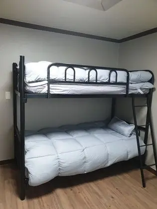 Ortak Ranzalı Oda, Sadece kadınlar için (3 people)