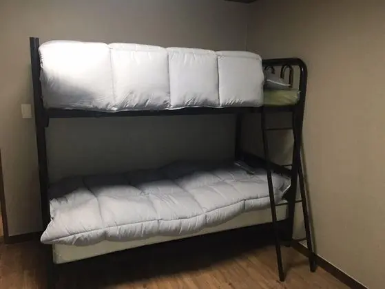 Ortak Ranzalı Oda, Sadece kadınlar için (3 people)