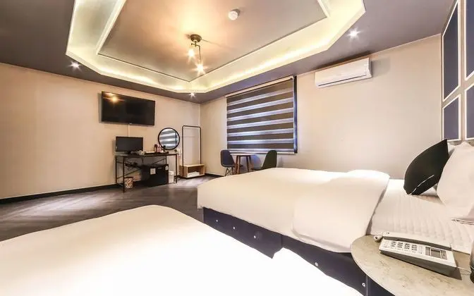 Oda (Twin (Ask Reception for Ocean View Ro)