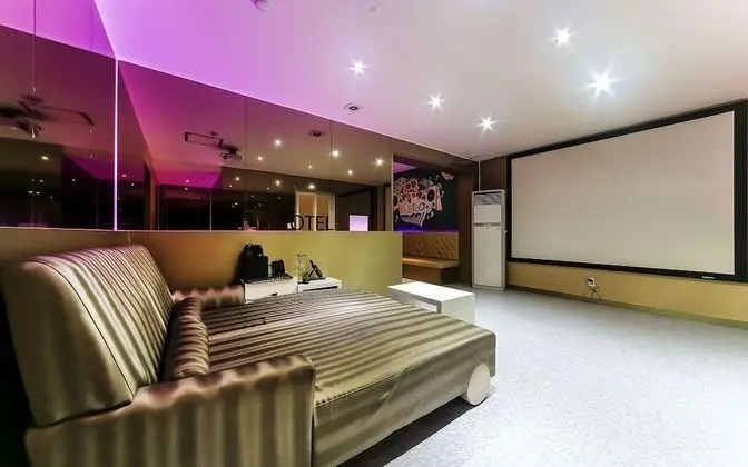 Oda (Suite - Karaoke Netflix Available (Sp)