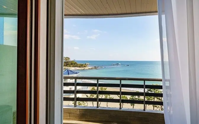 Oda (Ocean View Deluxe)