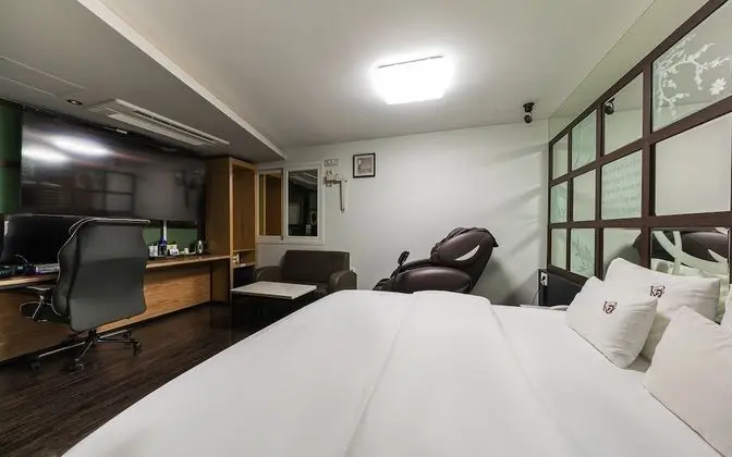 Oda (1 PC in a deluxe room (highest specif)