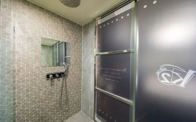 Oda (1 PC in a deluxe room (highest specif)