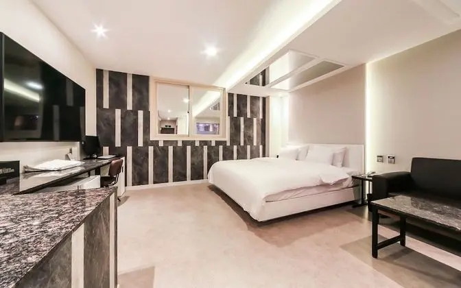 Oda (1 room per room (unmanned / not avail)