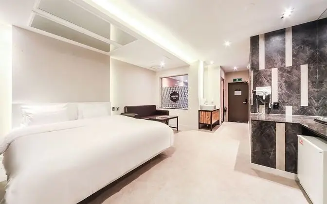 Oda (1 room per room (unmanned / not avail)
