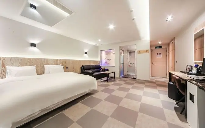 Oda (VIP (with styler / Reservation not al)