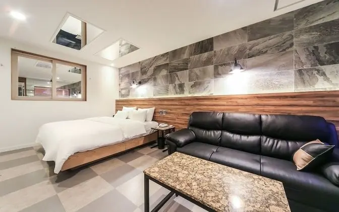 Oda (VIP (with styler / Reservation not al)