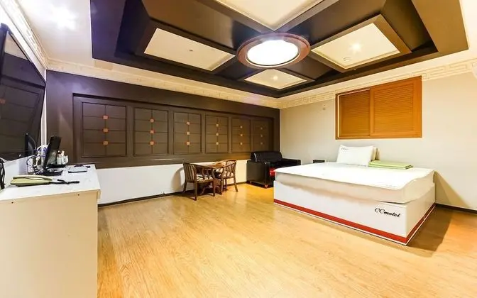 Oda (Special Room)