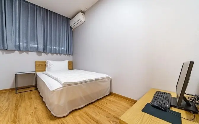 Oda (Triple Room-Super Single 3 3PC(Netfli)