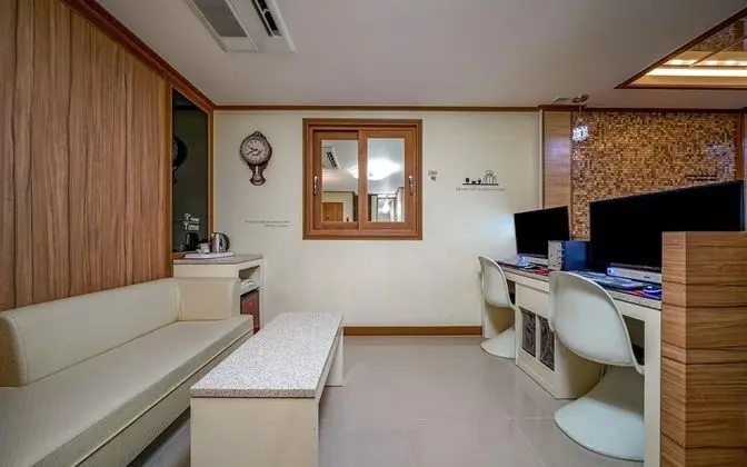 Oda (VIP Couple Room (Netflix &amp; Movie )