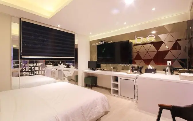 Oda (Drive-In (Premium Mattress Spa 65-inc)