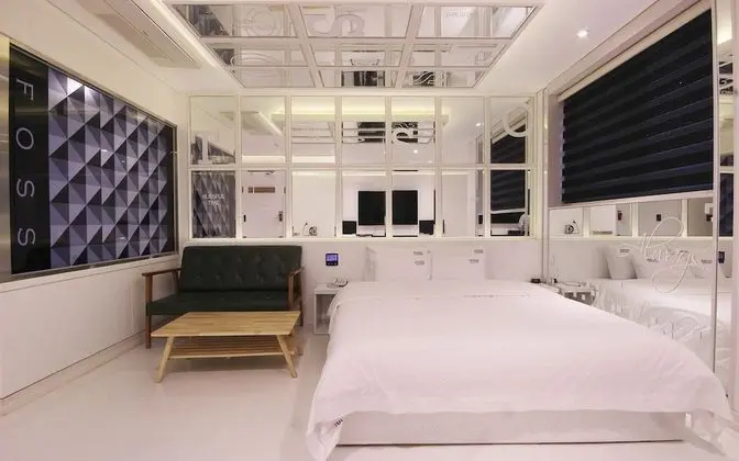 Oda (Drive-In (Premium Mattress Spa 65-inc)