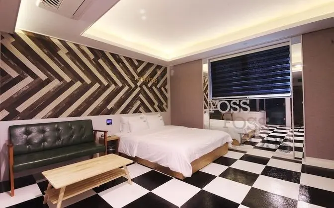 Oda (Drive-In (Premium Mattress Spa 65-inc)