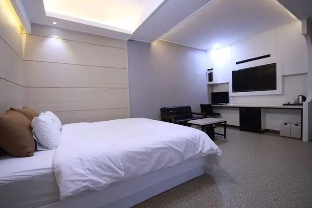 Oda (Standard Room (Free Netflix available)