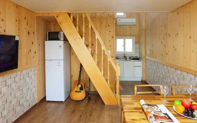 Oda (Room No2)