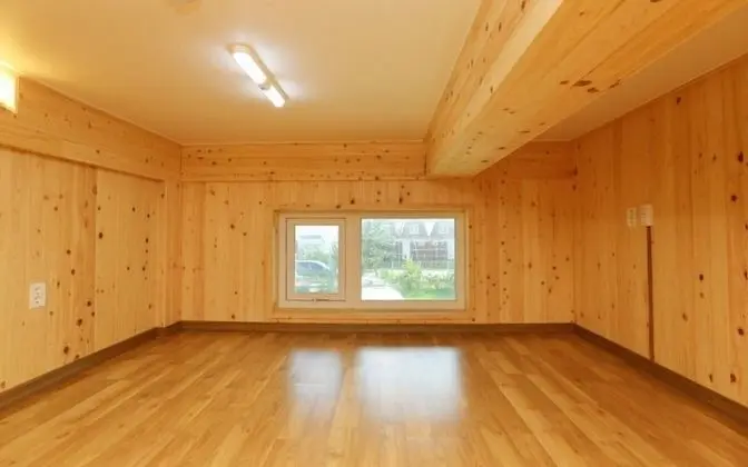 Oda (Room No2)
