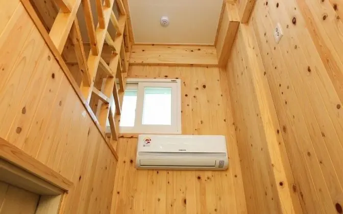 Oda (Room No2)