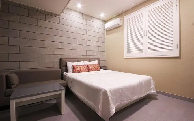 Oda (Special Room (Free Netflix available))