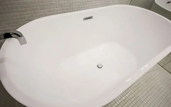 Oda (Suite (Bathtub))