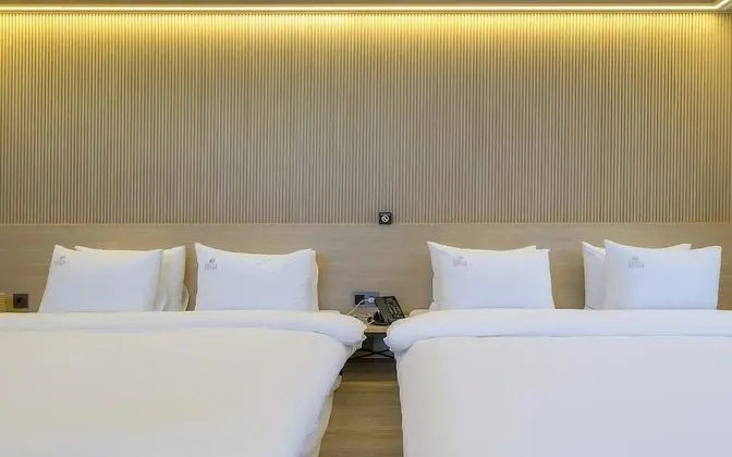 Oda (Pool Villa Avenue (Two Double Beds Po)