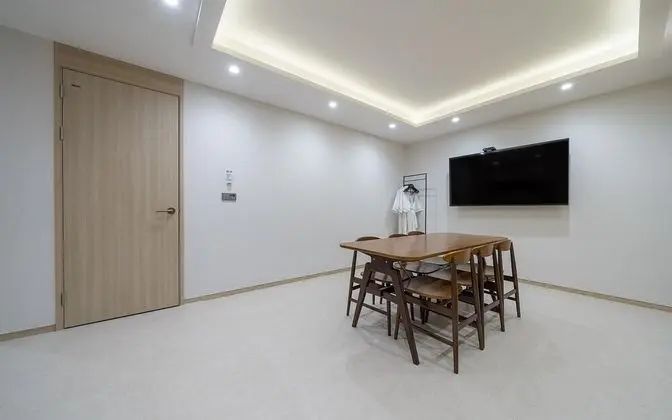 Oda (Pool Villa Avenue (Two Double Beds Po)