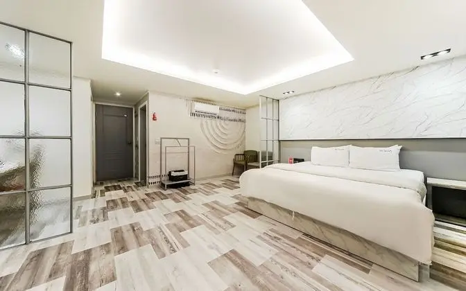Oda (Deluxe room (wavve viewing available))