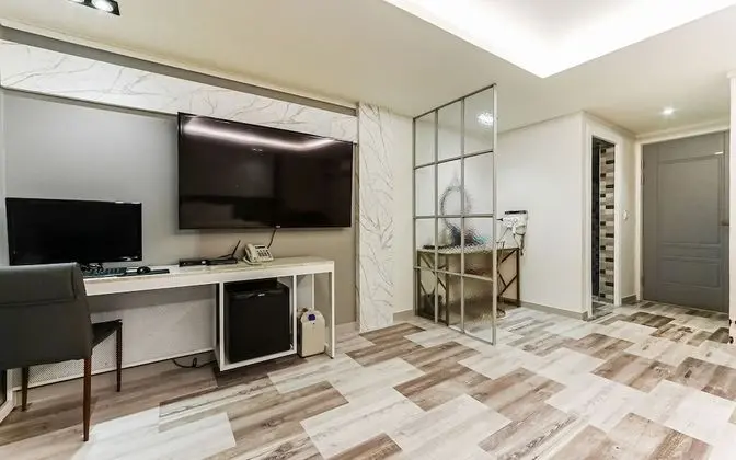 Oda (Deluxe room (wavve viewing available))