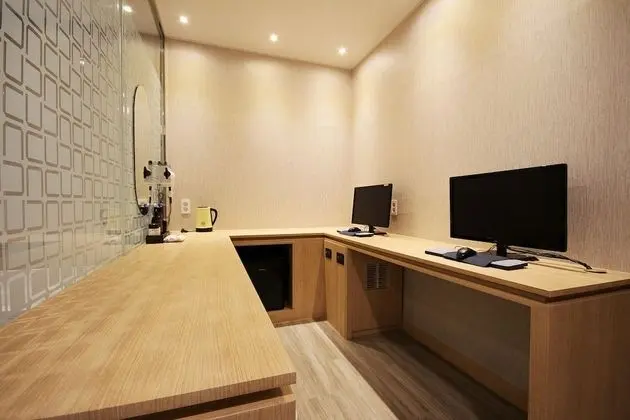 Oda (Deluxe (Netflix viewing 2 PCs + spa/w)