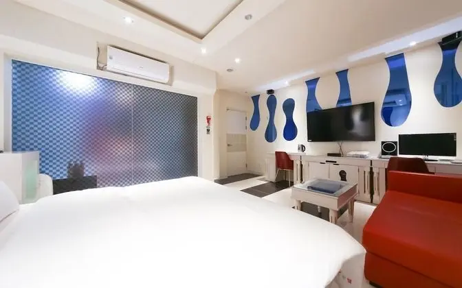 Oda (Premium Gaming Room (High-end 2PC-Ryz)