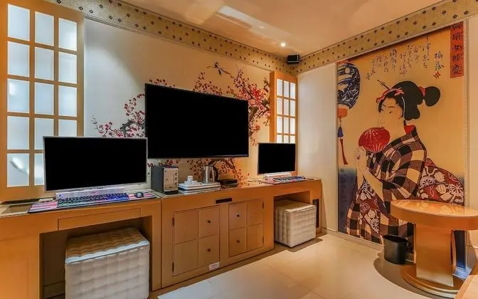 Oda (Premium Gaming Room (High-end 2PC-Ryz)