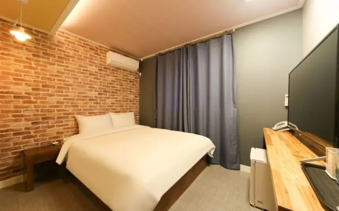 Oda (Standard Room (1 Person Only))