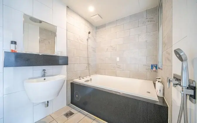 Oda (Ocean Deluxe (Ocean View Bathtub))