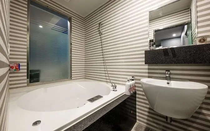 Oda (Standard (Ocean View Bathtub))