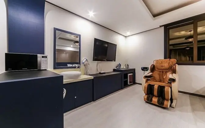 Oda (Twin special room (massage chair spa )