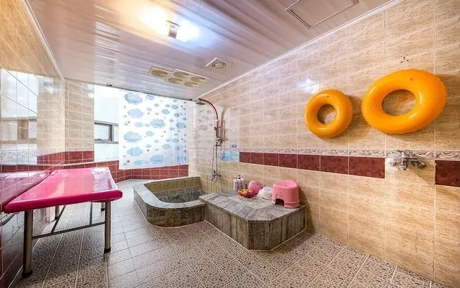 Oda (Large Family Room - Large Bath (No 50)