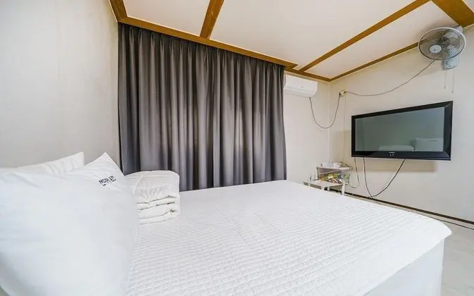 Oda (Large Family Room - Large Bath (No 51)