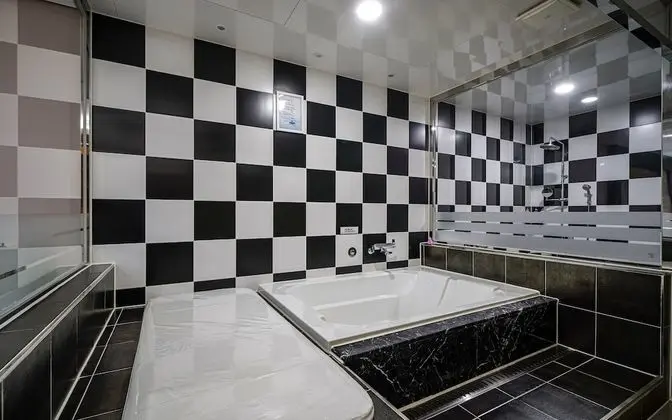 Oda (Luxury (oil bed whirlpool bathtub))