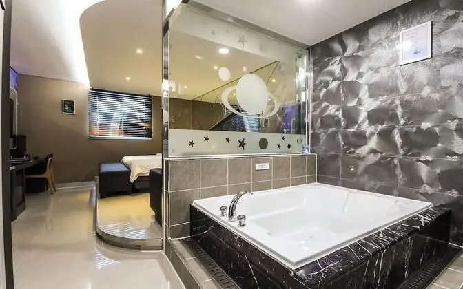 Oda (Standard room (with whirlpool bathtub)