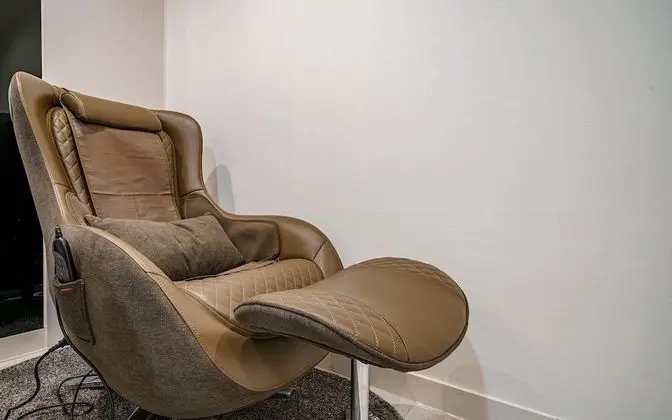 Oda (Business (Massage chair))