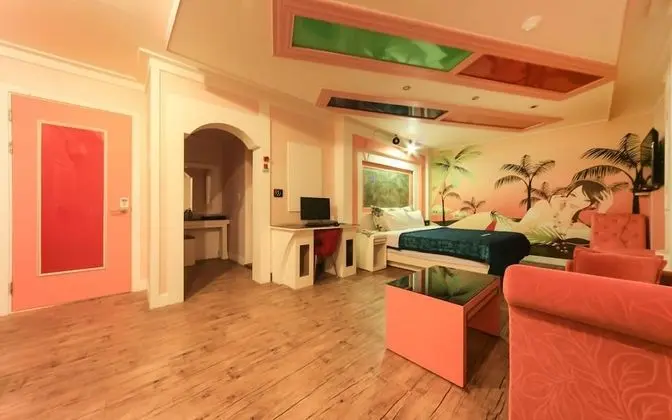 Oda (Special Room)